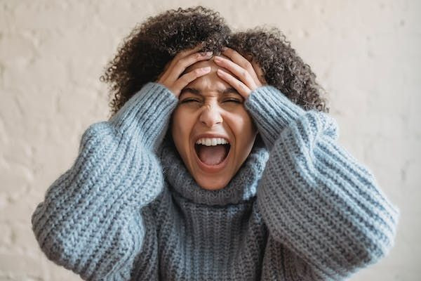 5 Bahaya dari Negative Self Talk
