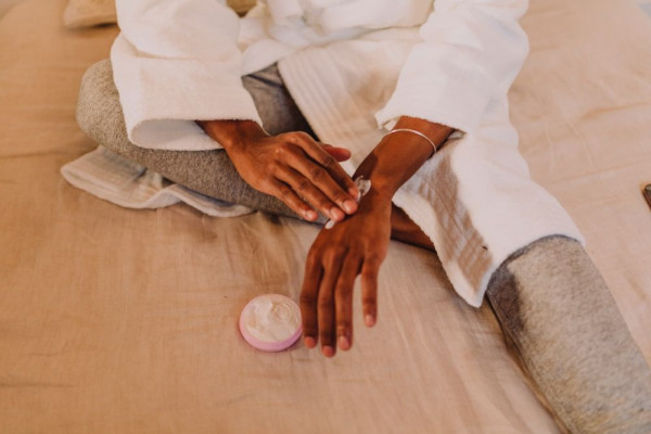 5 DIY Body Scrub yang Mudah Dibuat, Kulit Selalu Sehat dan Cerah