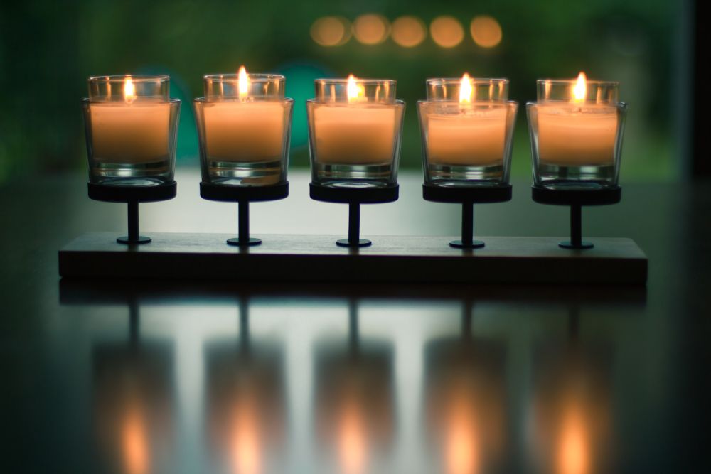 5 Ide Lilin untuk Makan Malam Agar Makin Romantis 