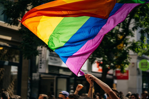 Uganda Sahkan UU Anti-LGBTQ Paling Ekstrem di Dunia