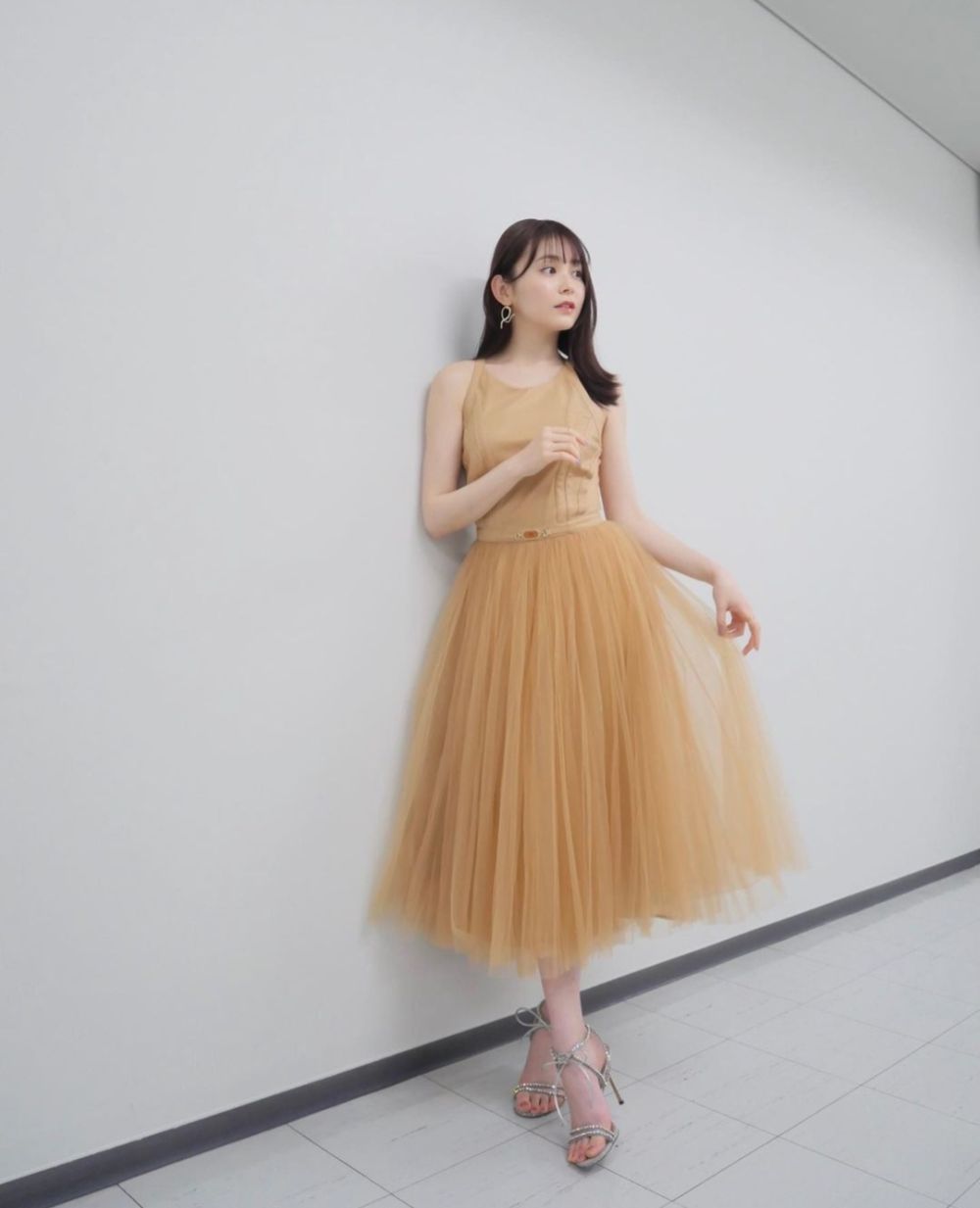 11 Koleksi Dress Pesta Rinka Kumada, Warna Cerah Bikin Mood Ceria