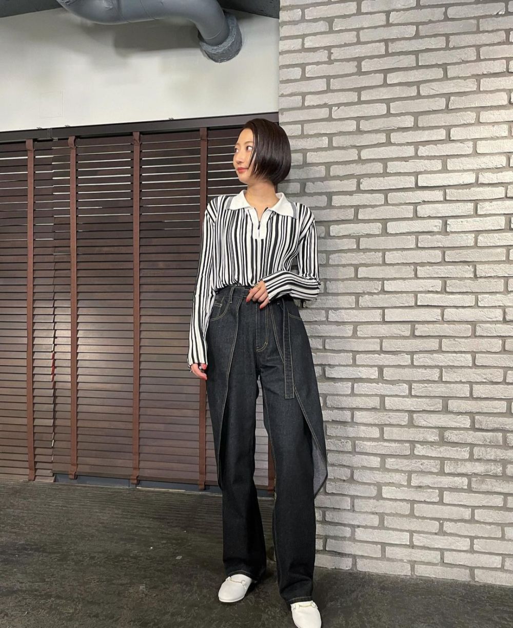 11 Referensi OOTD ke Kantor ala Rena Takeda, Gaya Modern Eye Catching