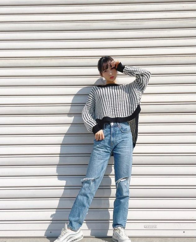 10 Mix and Match Celana Jeans untuk Ke Kampus ala Yui Oguri, Modis!