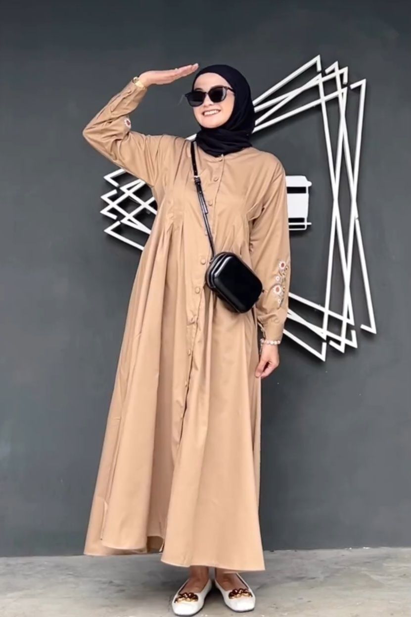 10 Referensi Dress Kasual Untuk Buka Bersama, Chic And Comfy