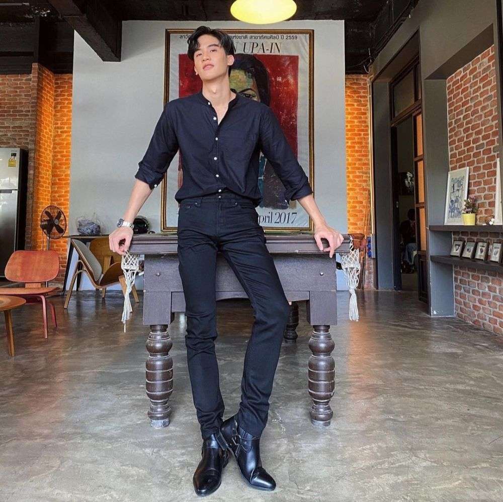 9 Ide Padu Padan Outfit Dengan Kemeja Ala Tay Tawan Keren 0254