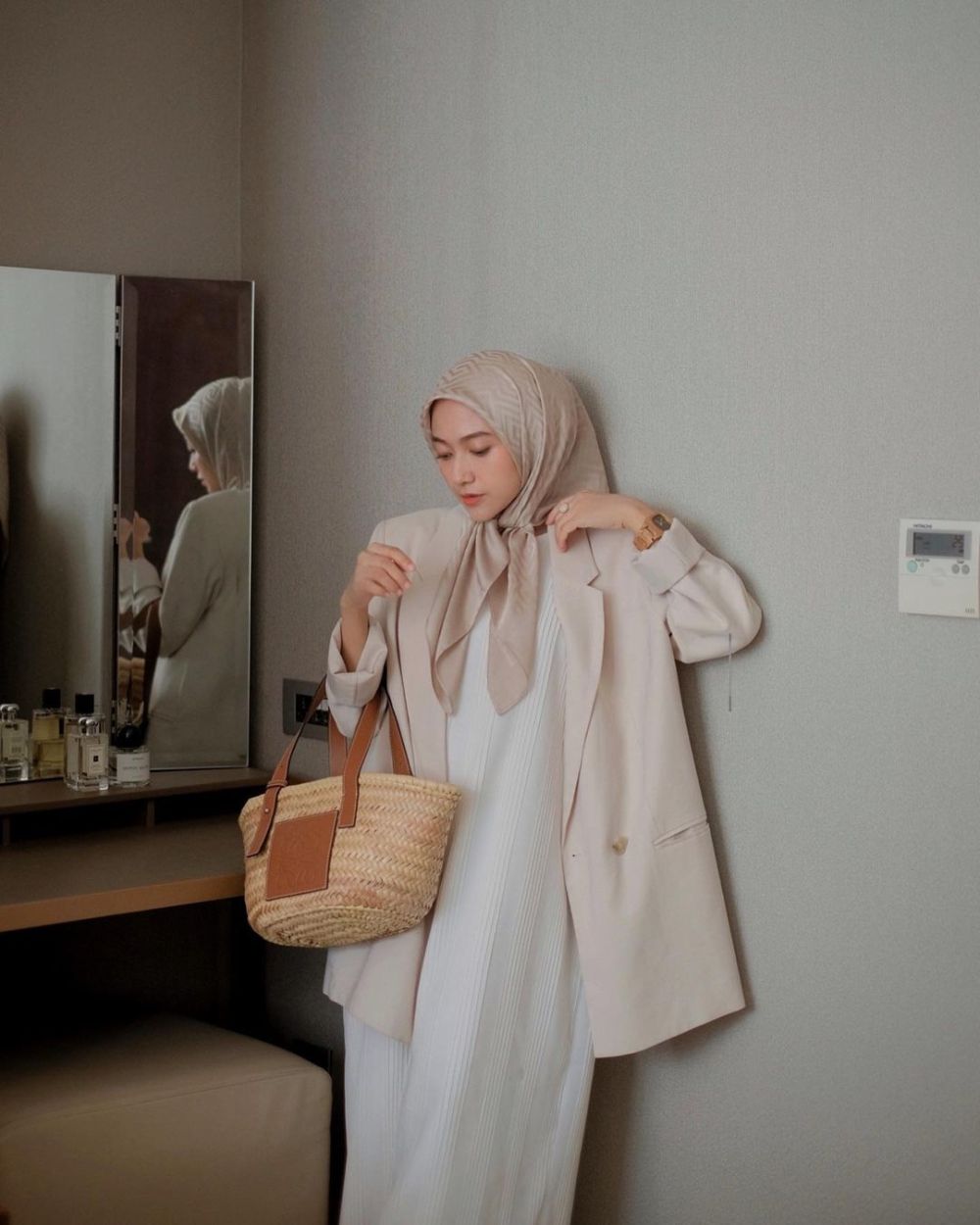 10 Ide OOTD Hijab Simpel dan Membumi ala Nisa Cookie