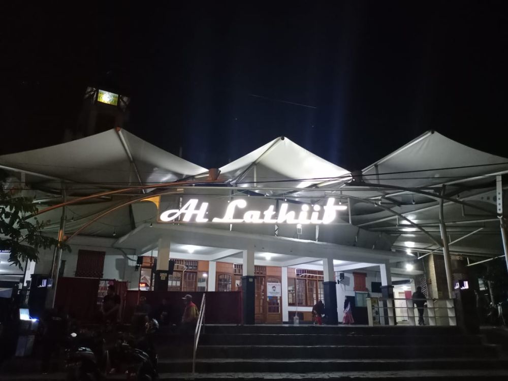 7 Masjid di Bandung yang Cocok untuk Wisata Religi, Menarik dan Unik!