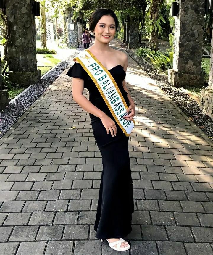 Harumkan STAHN Mpu Kuturan, Kalih Unjuk Gigi di Pageant