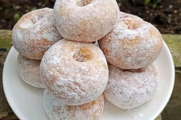 Resep Donat Pisang Ambon ala Rumahan, Aroma dan Rasanya Memikat
