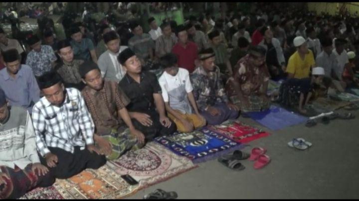 Salat Tarawih Tercepat di Blitar Ini Digemari Para Jemaah