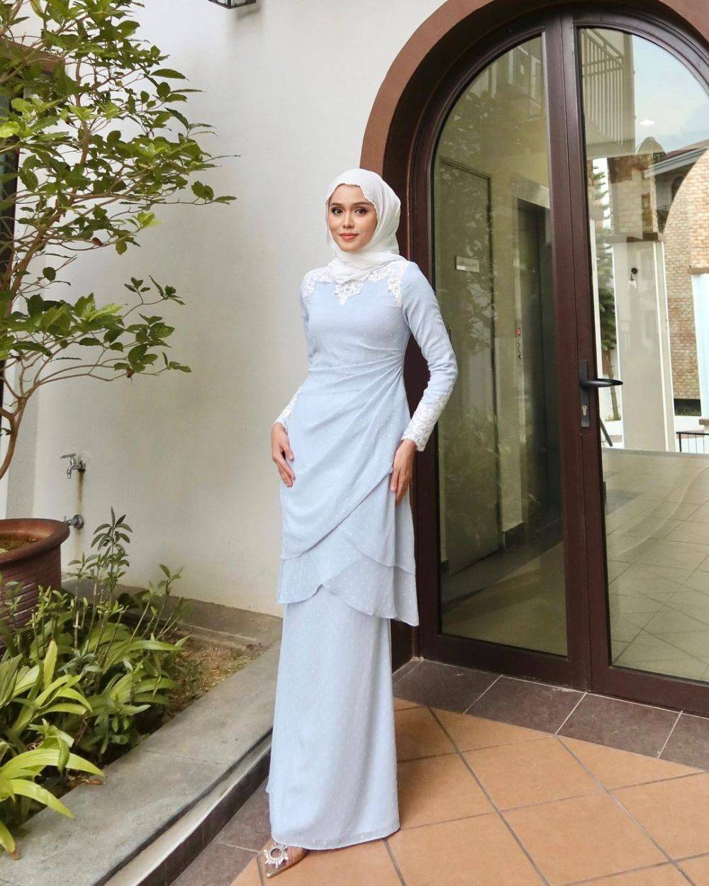 10 Inspirasi Dress Kurung untuk Lebaran ala Thuraya Nur, Gak Pasaran!