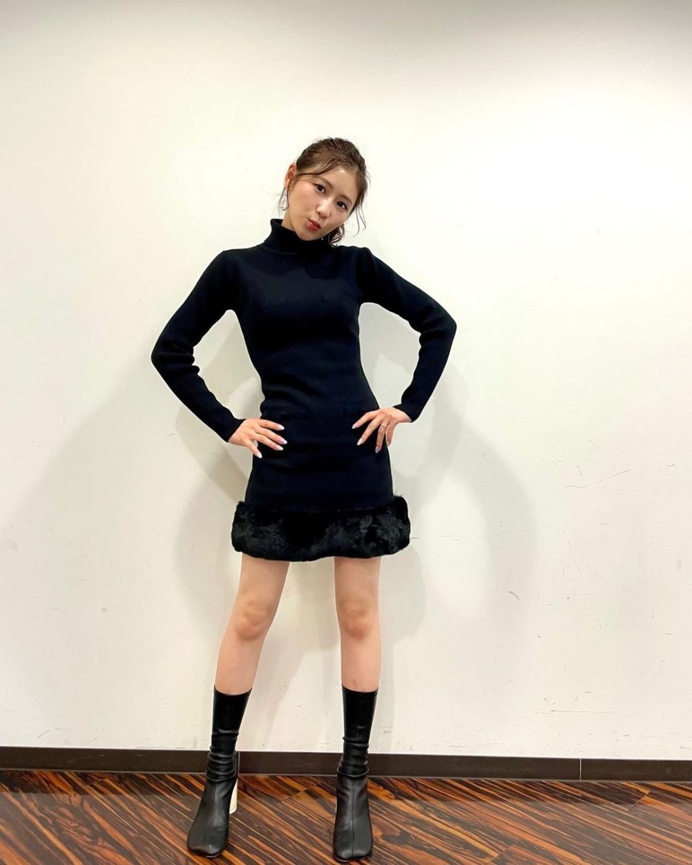 9 Inspirasi Outfit ala Miki Nishino Eks AKB48, Terlihat Awet Muda!