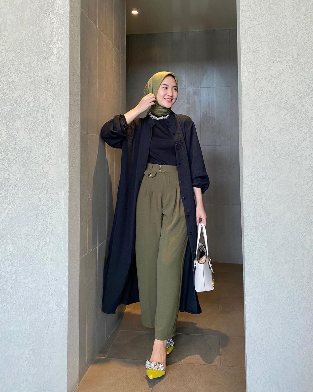 Ootd hotsell hijab army