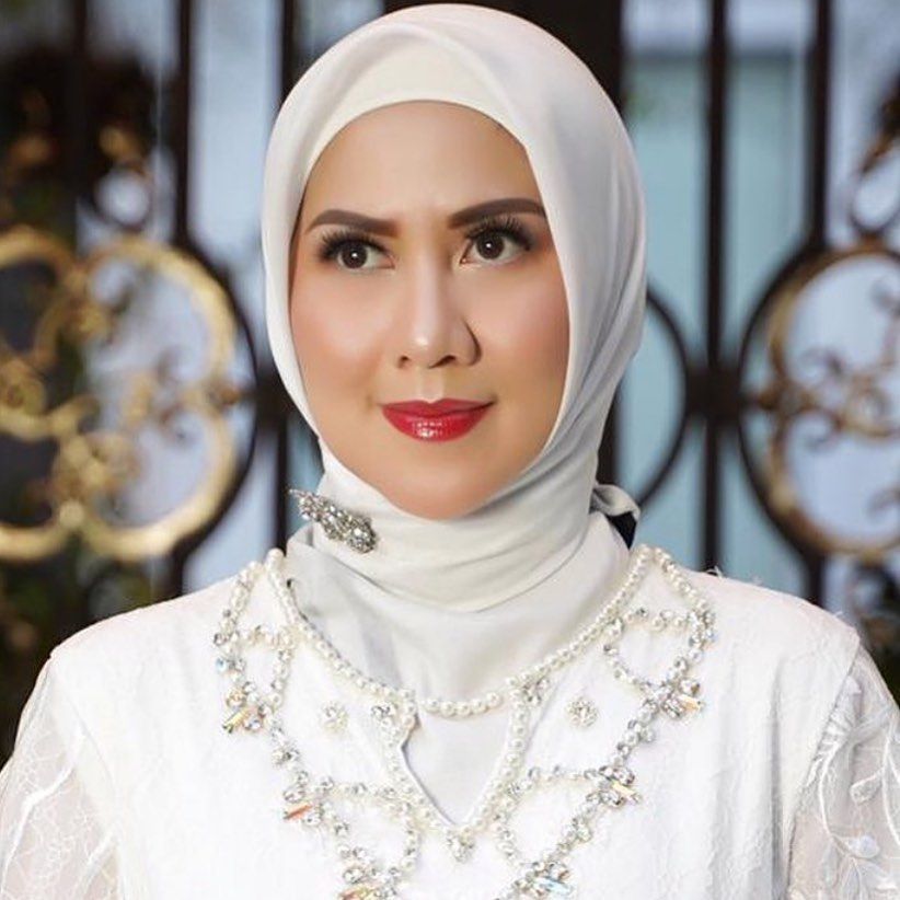 10 Artis Yang Diceraikan Sang Suami Ada Tyas Mirasih