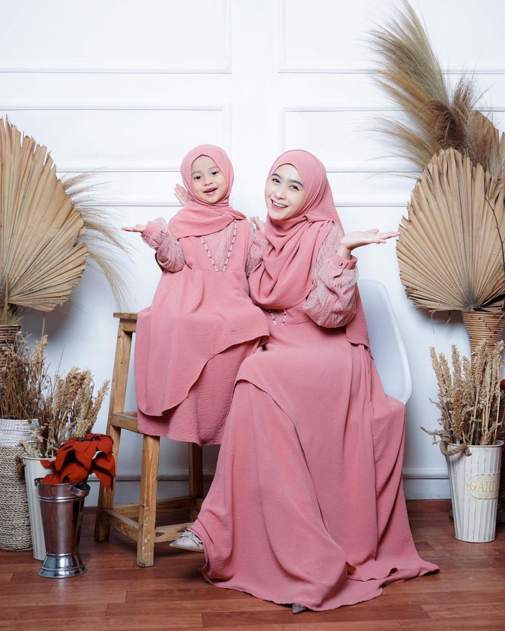 9 Rekomendasi Dress Couple Ibu dan Anak untuk Lebaran, Manis