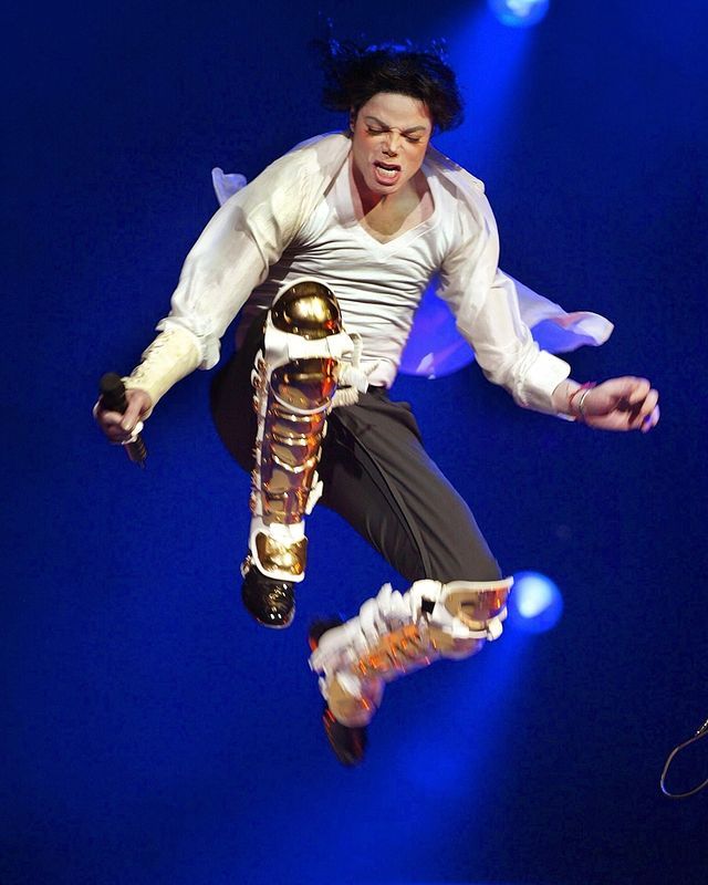 7 Penyanyi Pria Paling Populer di Tahun 80-an, Ada Idolamu?