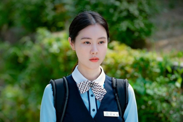 12 Drakor Dibintangi Kim Ye Won, Comeback di Call It Love