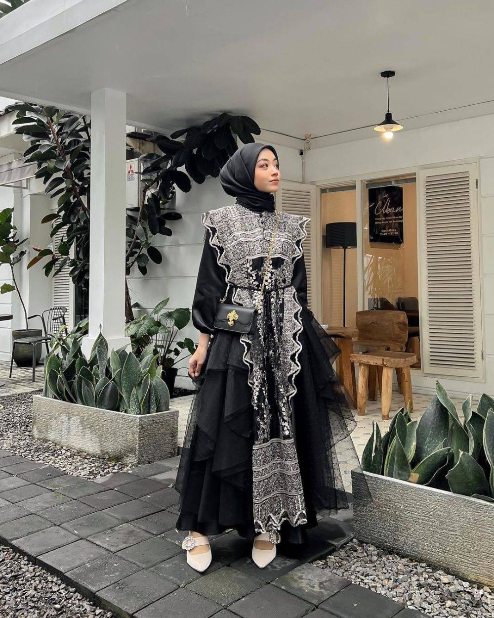 Ide Outfit Lebaran Dengan Dress Yang Simpel