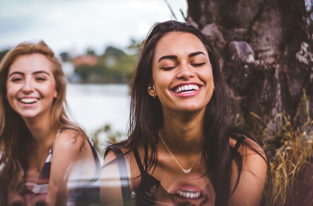 5 Cara Mudah Mendapatkan Kebahagiaan Meski Sedang Bersedih