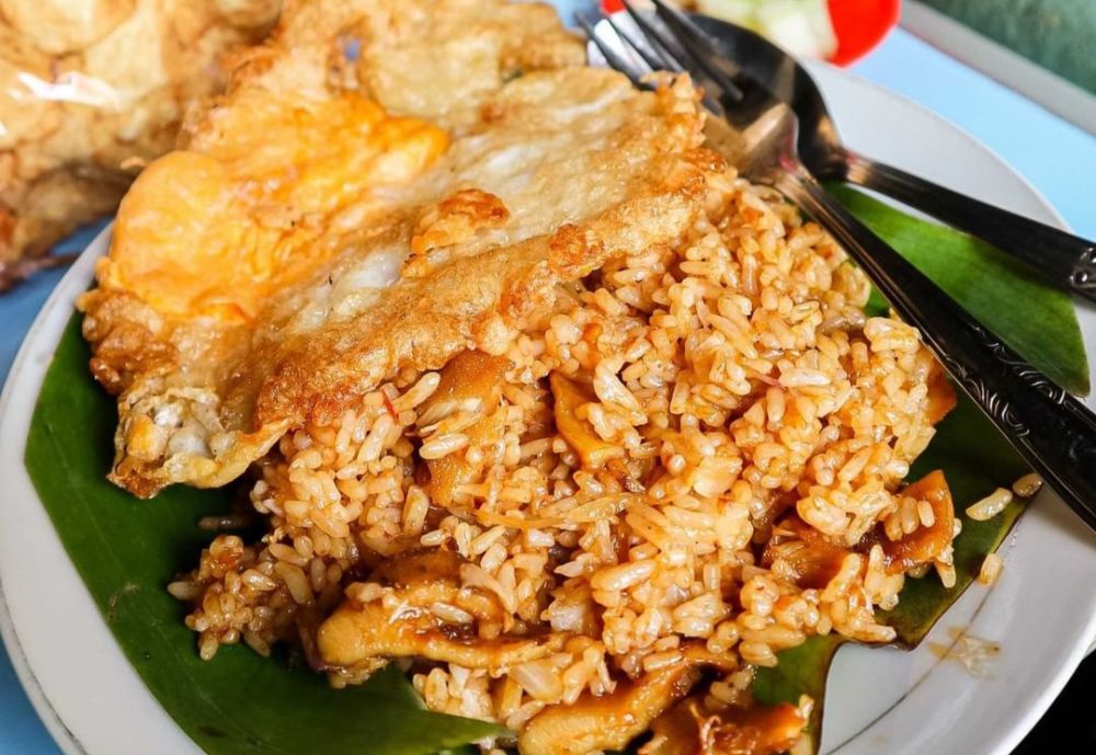 5 Tempat Makan Nasi Goreng Babat di Semarang, Semuanya Enak!