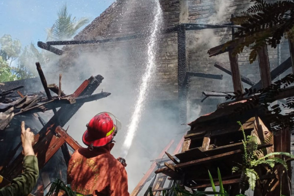 Dapur Rumah Warga Imogiri Bantul Ludes Dilalap Api