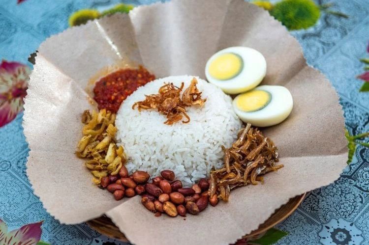 10 Bahasa Bali Masakan Berkaitan Lebaran