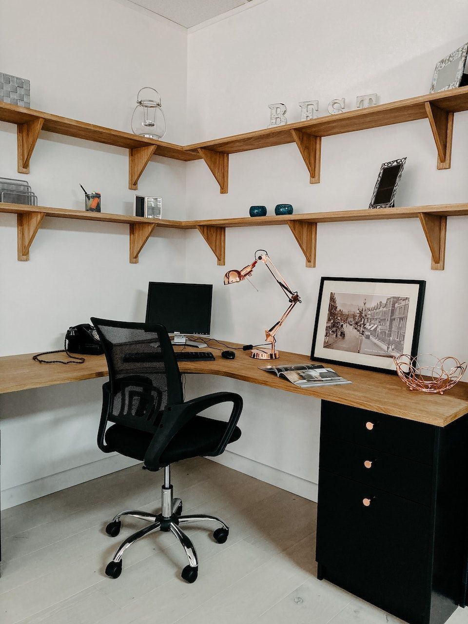 15 Inspirasi Desain Workspace, Bergaya Minimalis Hingga Rustic! 