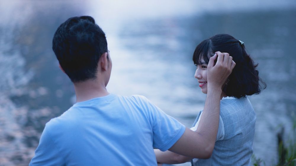 5 Alasan Kamu Mendapatkan Pasangan yang Merefleksikan Kualitas Dirimu 