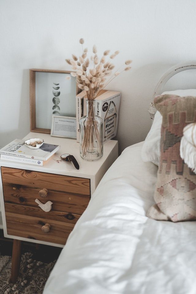9 Inspirasi Kamar Tidur Minimalis, Perabot dan Furniture Kekinian