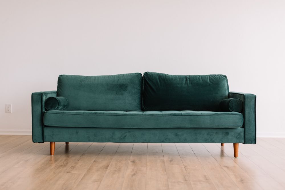 5 Tips Cermat untuk Mencegah Sofa Rumah Agar Tak Gampang Kotor, Catat!
