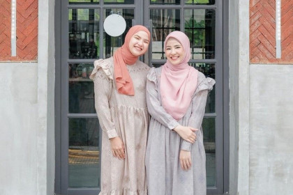 9 Potret Persahabatan Natasha Rizky Marsha Natika, Kompak