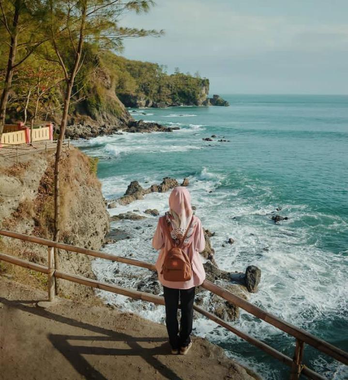 26 Tempat Wisata di Sepanjang Pesisir Kebumen, Pesonanya Bikin Takjub