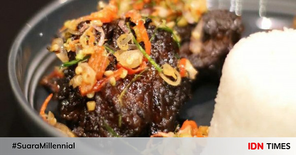 Resep Iga Bakar Sambal Matah, Pedasnya Segar!