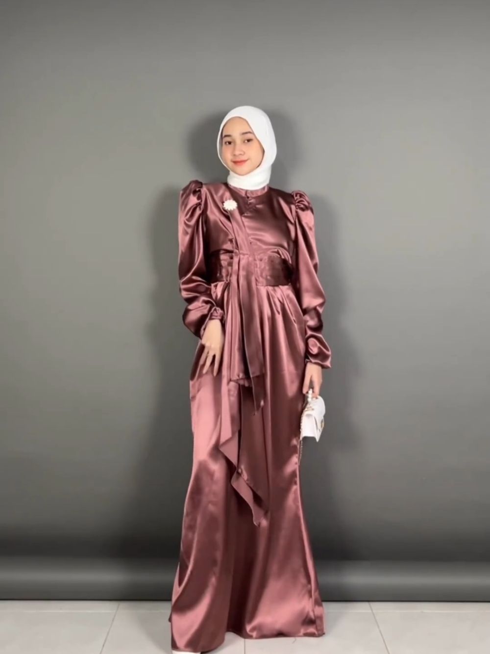 11 Style Outfit Lebaran Pakai Luxury Dress, Pancarkan Kemewahan!