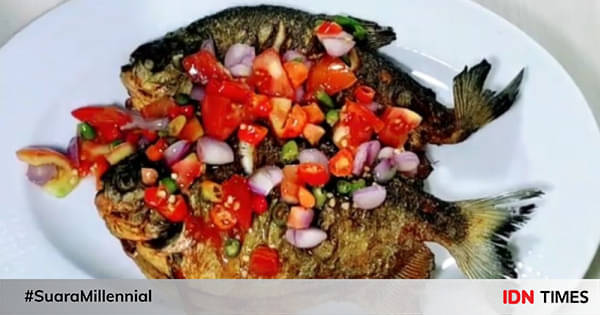 Resep Ikan Bawal Goreng Sambal Dabu Dabu Yang Pedas Nampol