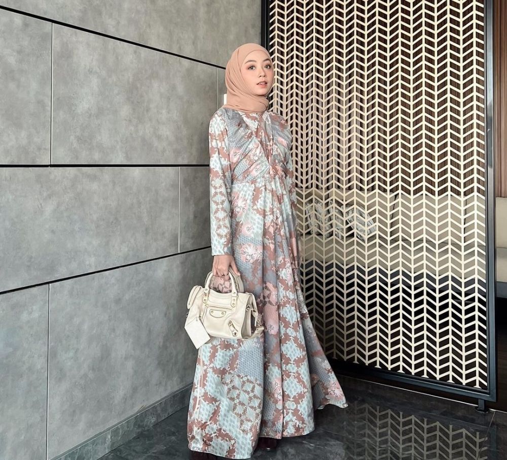 10 Inspirasi Outfit Lebaran Ala Selebgram Meirani Amalia 4659