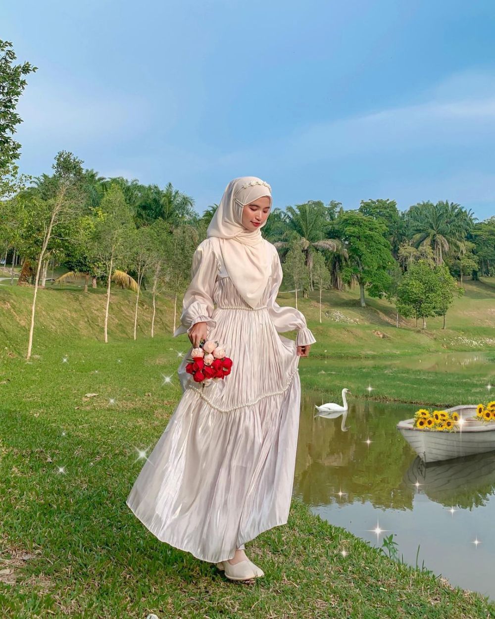 12 Inspirasi Dress Vintage Hijab ala Siti Aminah, Unik!