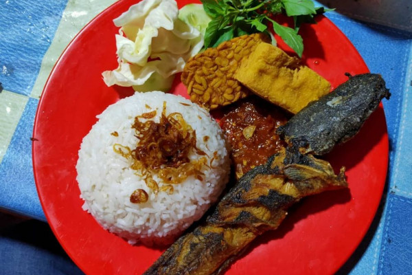 Resep Pecel Lele Khas Lamongan untuk Menu Ramadan