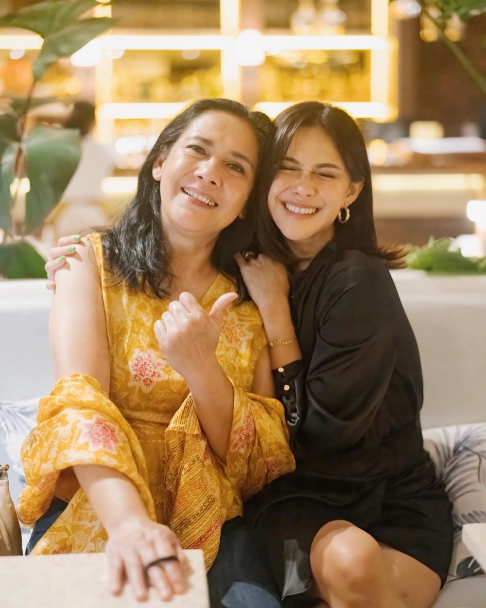 9 Potret Nana Mirdad Malah Makin Awet Muda di Usia 38 Tahun!