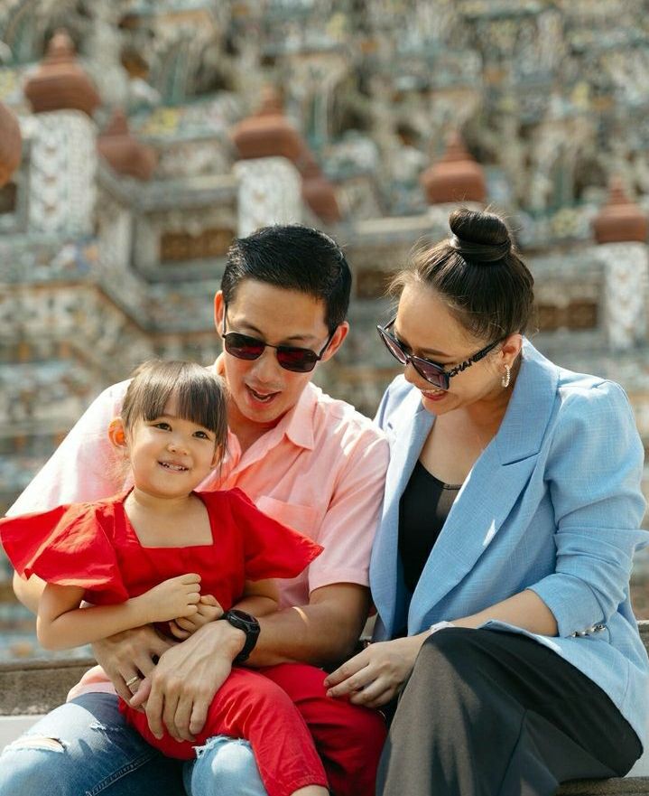 10 Potret Yuanita Christiani Liburan ke Thailand, Boyong Keluarga!