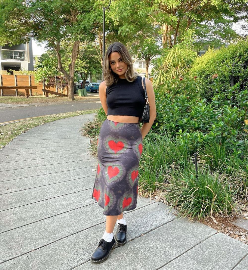 9 Inspirasi Outfit Hangout Bella Fiori, Jadi Pusat Perhatian