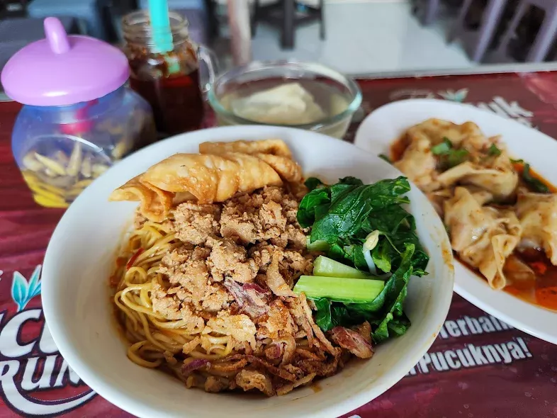 7 Rekomendasi Bakmi Pedas di Kota Jogja, Rasanya Nampol!