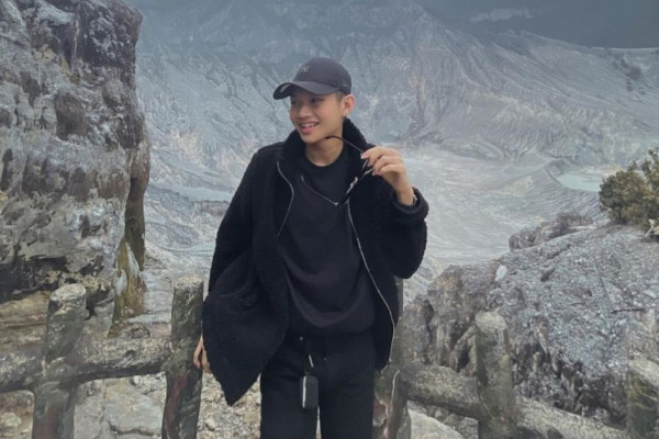 9 Inspirasi OOTD ala Selebgram Gilbert Novochi, Gak Membosankan!