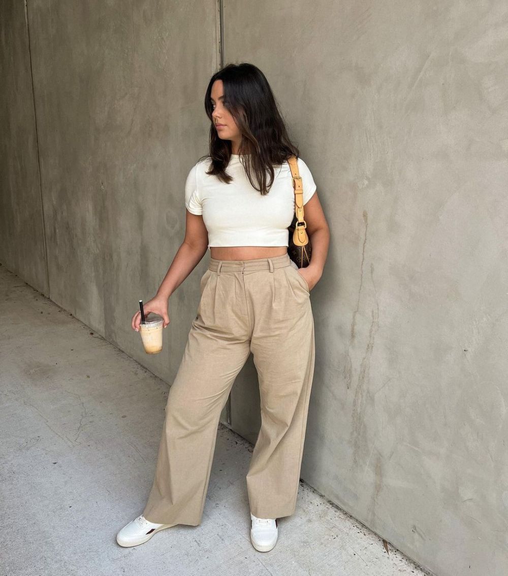 9 Inspirasi Outfit Hangout Bella Fiori, Jadi Pusat Perhatian