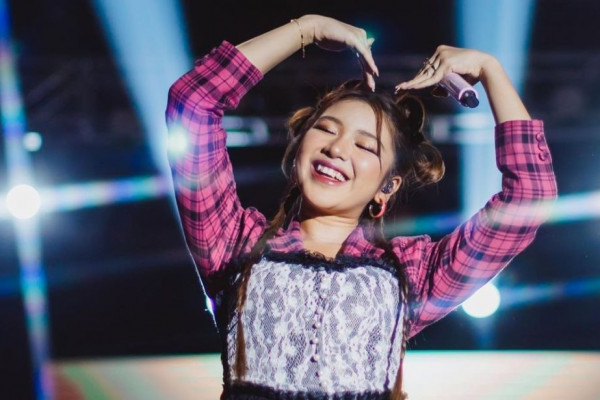 8 Lagu Bahasa Inggris Jebolan Indonesian Idol, Beat-nya Asyik!