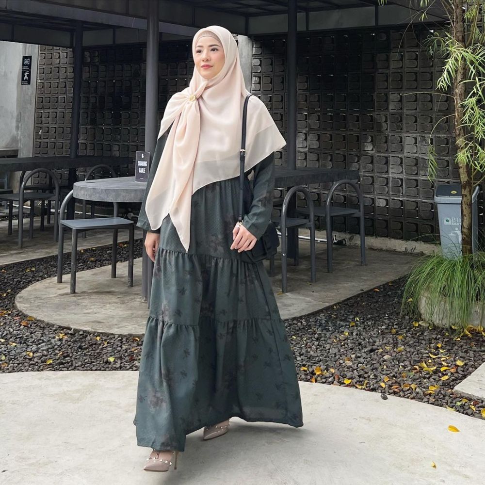 9 Potret Transformasi Natasha Rizky, Mantap Pakai Hijab Sejak 2015