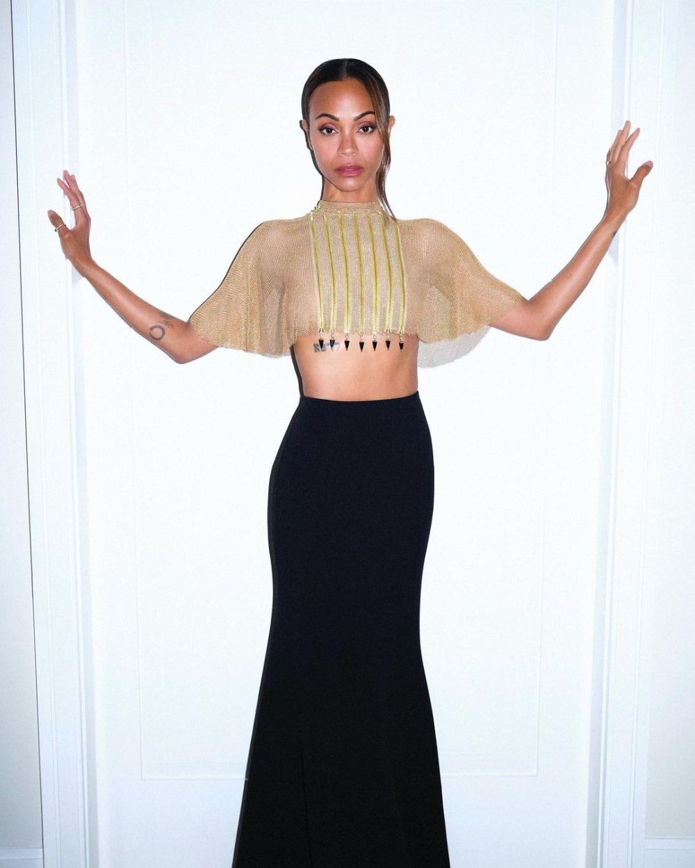 7 Potret Menawan Zoe Saldana Tanpa Riasan Karakter Gamora