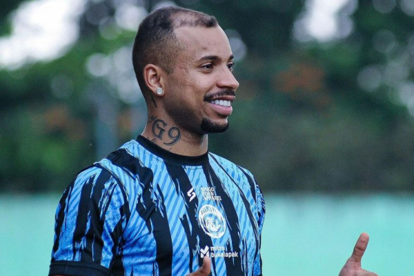 Profil Gustavo Almeida, Penyerang Asing Arema FC Musim 2023/2024