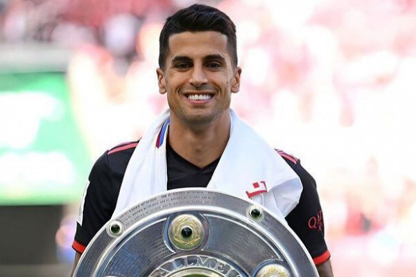 Pemain yang Meraih Gelar Perdana Bundesliga Bersama Bayern Munich