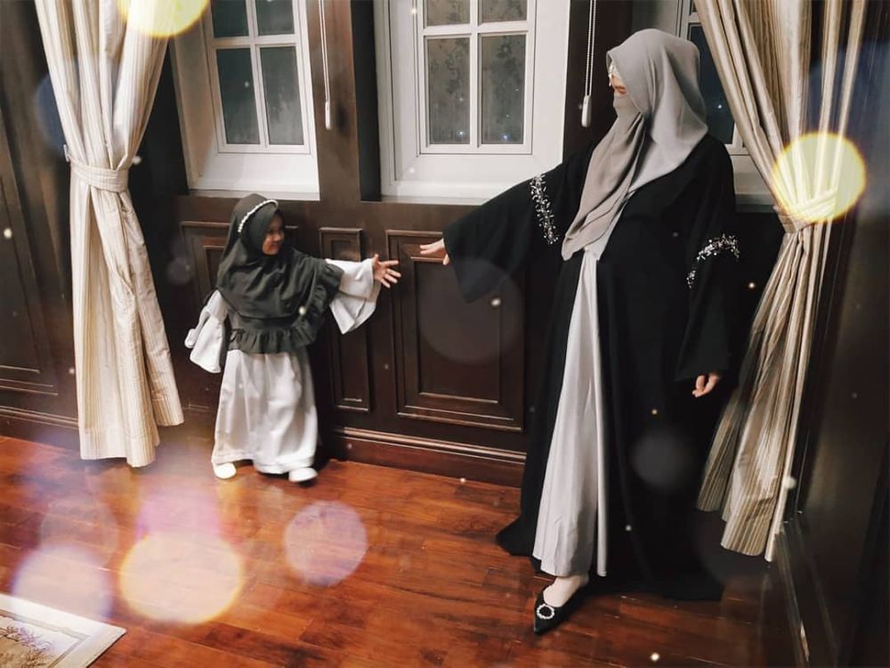 Inspirasi Ootd Hijab Syar I Ala Starla Dan Inara Kompak